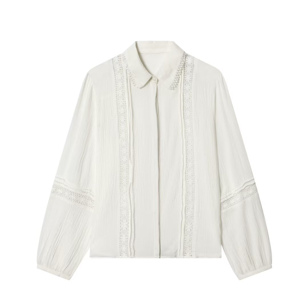 Ladies blouse with delicate lace appliqué, concealed button placket and balloon sleeves Fashion Glam