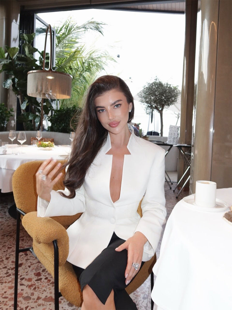 Women's Tailored Blazer with Distinctive V-Neck and Stand Collar Detail Fashion Glam