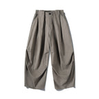 Men's wide-cut pleat-front trousers with cropped leg length Fashion Glam