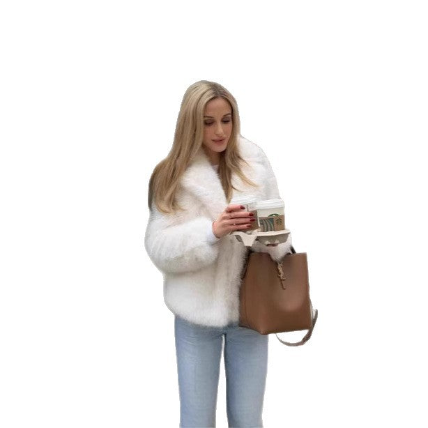 Women's Cropped Faux Fur Jacket with Soft Teddy Finish, Boxy Fit and Voluminous Lapel Fashion Glam
