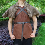 Men's shoulder cape made of faux fur with buckle closure and rustic Viking look Fashion Glam