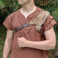 Men's shoulder strap with faux fur padding and adjustable leather strap Fashion Glam