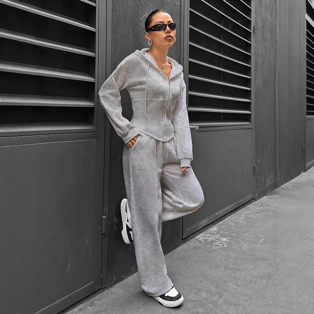 Women’s loungewear set with fitted hooded jacket and loose fleece jogging pants Fashion Glam