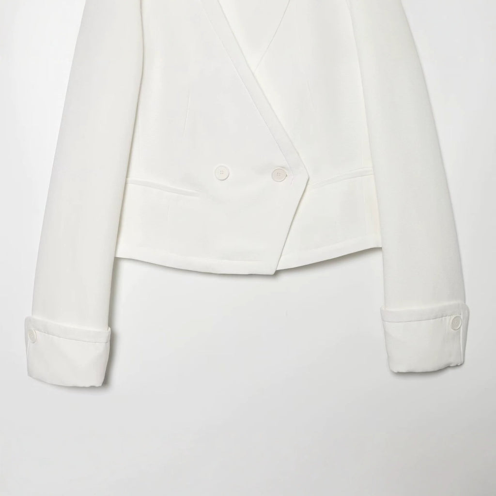 Women cropped double-breasted blazer with V-neck and cuffed sleeves Fashion Glam