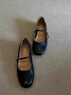 Women's elegant Mary Janes with comfortable sole and adjustable strap Fashion Glam