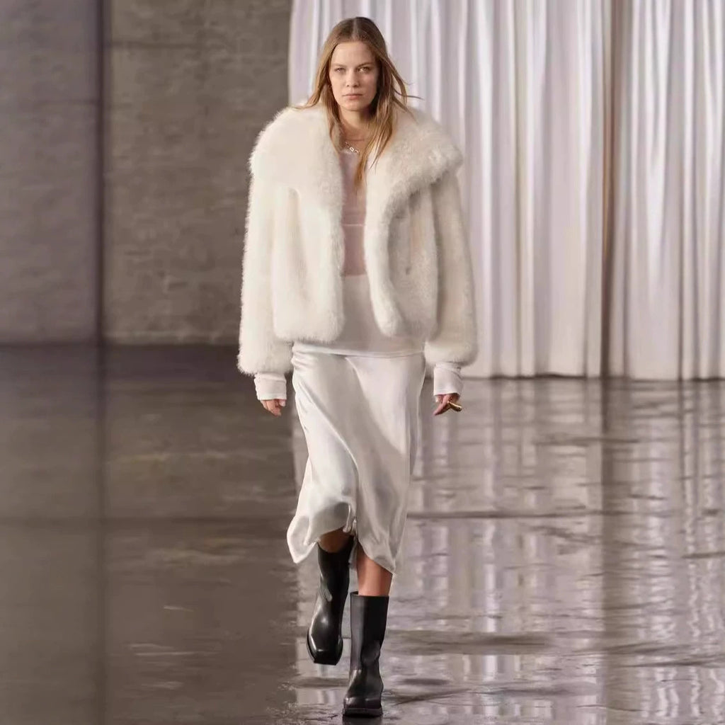 Women Cropped Faux Fur Jacket with XXL Lapel and Dense Long Pile Fashion Glam