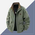 Men's short cut softshell utility jacket with stand-up collar and flap pockets Fashion Glam
