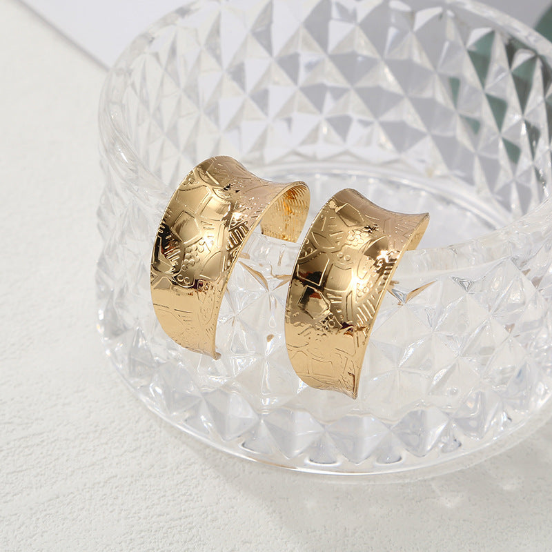 Women High-Quality Bracelets with Artistic Pattern Fashion Glam