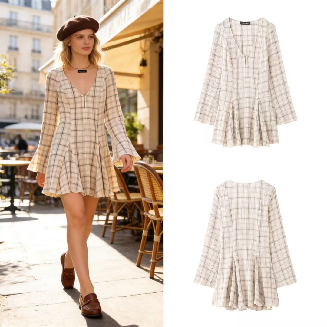 Women's Lightweight V-Neck Midi Dress with Check Pattern, Tailored Godet Skirt and Crinkle Structure Fashion Glam