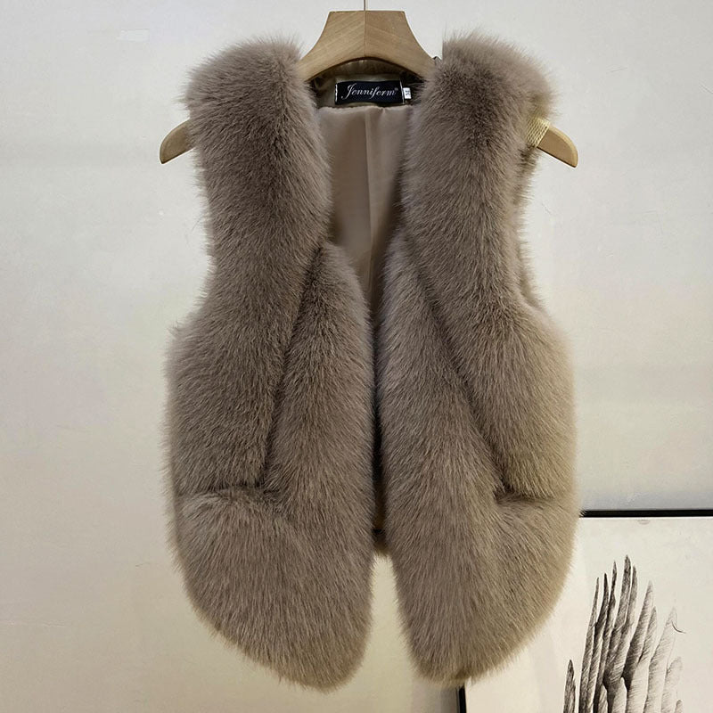 Women's Sleeveless High-Pile Faux Fur Vest with Tailored Fit and Inset Pockets Fashion Glam