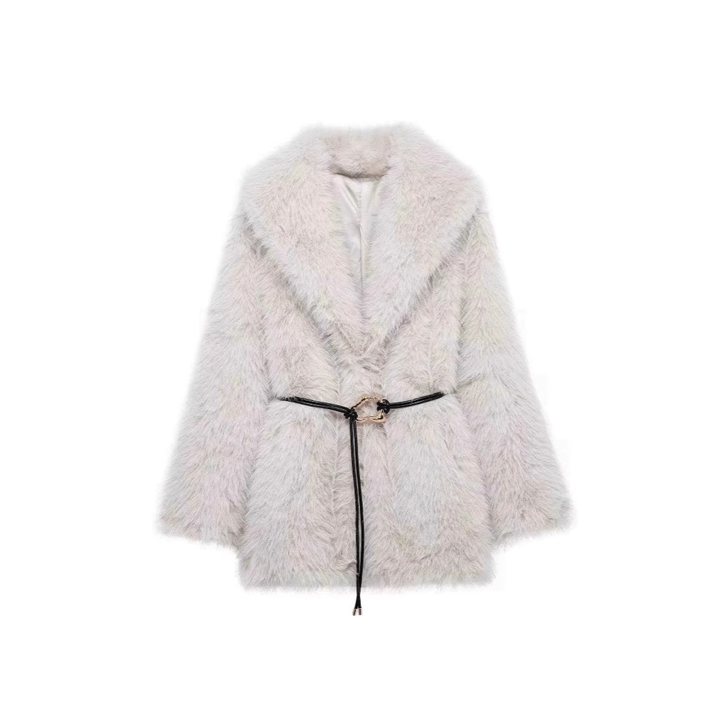 Ladies short coat made of high-pile faux fur with a large shawl collar and decorative belt Fashion Glam