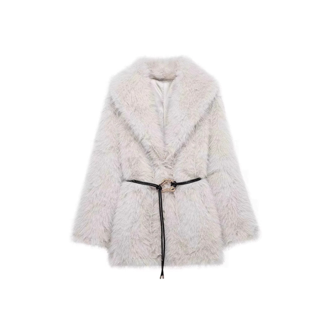 Ladies short coat made of high-pile faux fur with a large shawl collar and decorative belt Fashion Glam