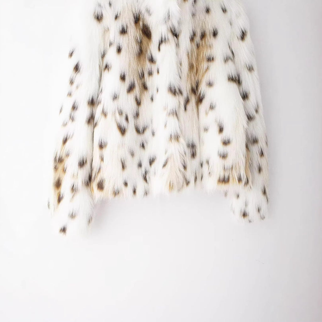 Women Short Faux-Fur Jacket with Dotted Lynx Print and Minimalist Stand Collar Fashion Glam