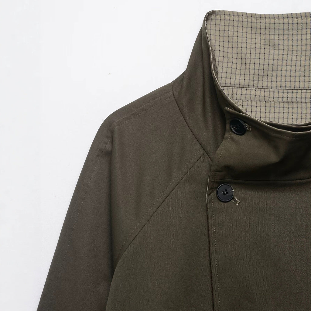 Women's short cape coat with high stand-up collar, concealed button placket and slanted pockets Fashion Glam