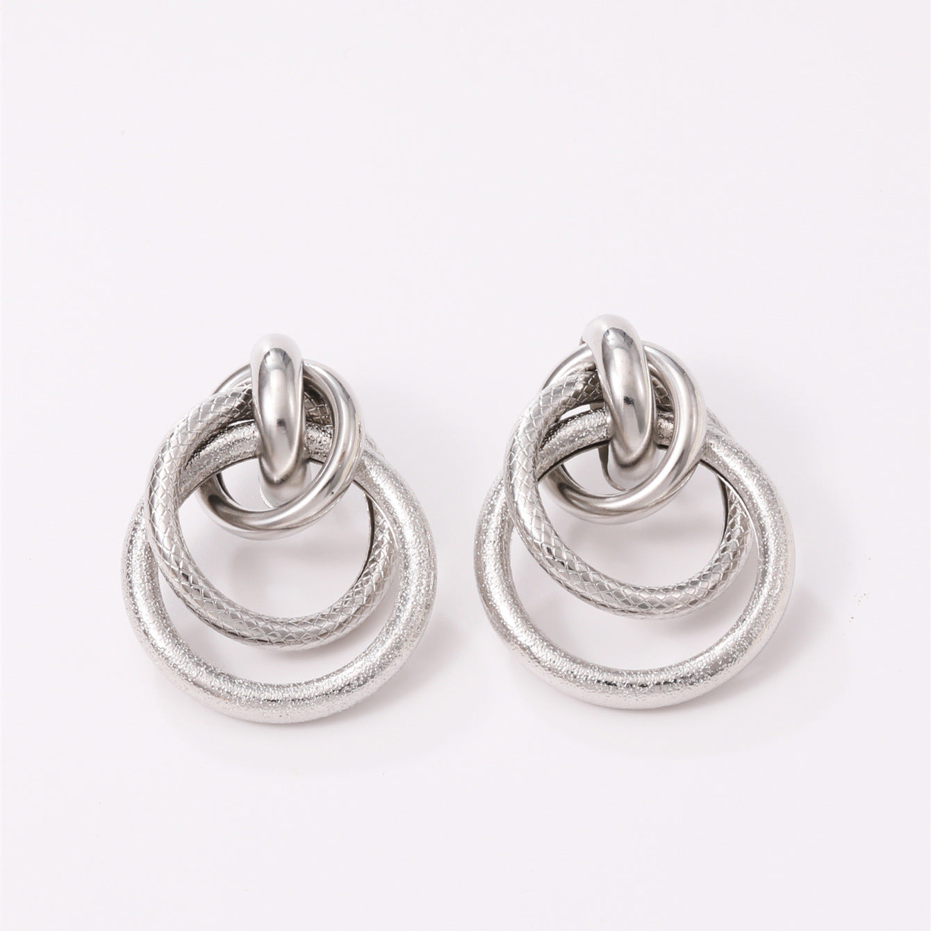 Women's Hanging Earrings with Elegant, Curved Ring Design Fashion Glam
