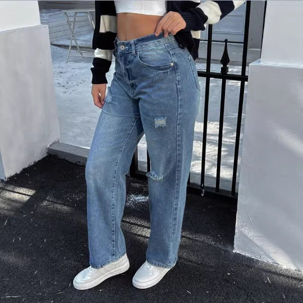 Women high-waisted Relaxed-Straight denim jeans with wide leg and subtle destroy details Fashion Glam