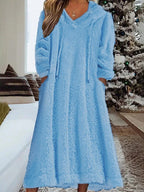 Ladies maxi dress made of teddy fleece with hood, V-neck and side pockets Fashion Glam