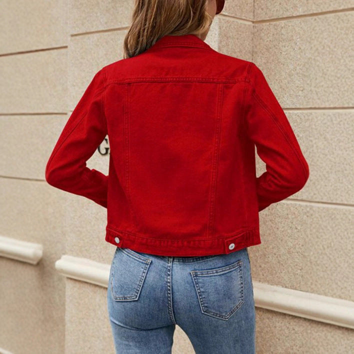 Women's fitted short denim jacket in trucker style with flap pockets Fashion Glam