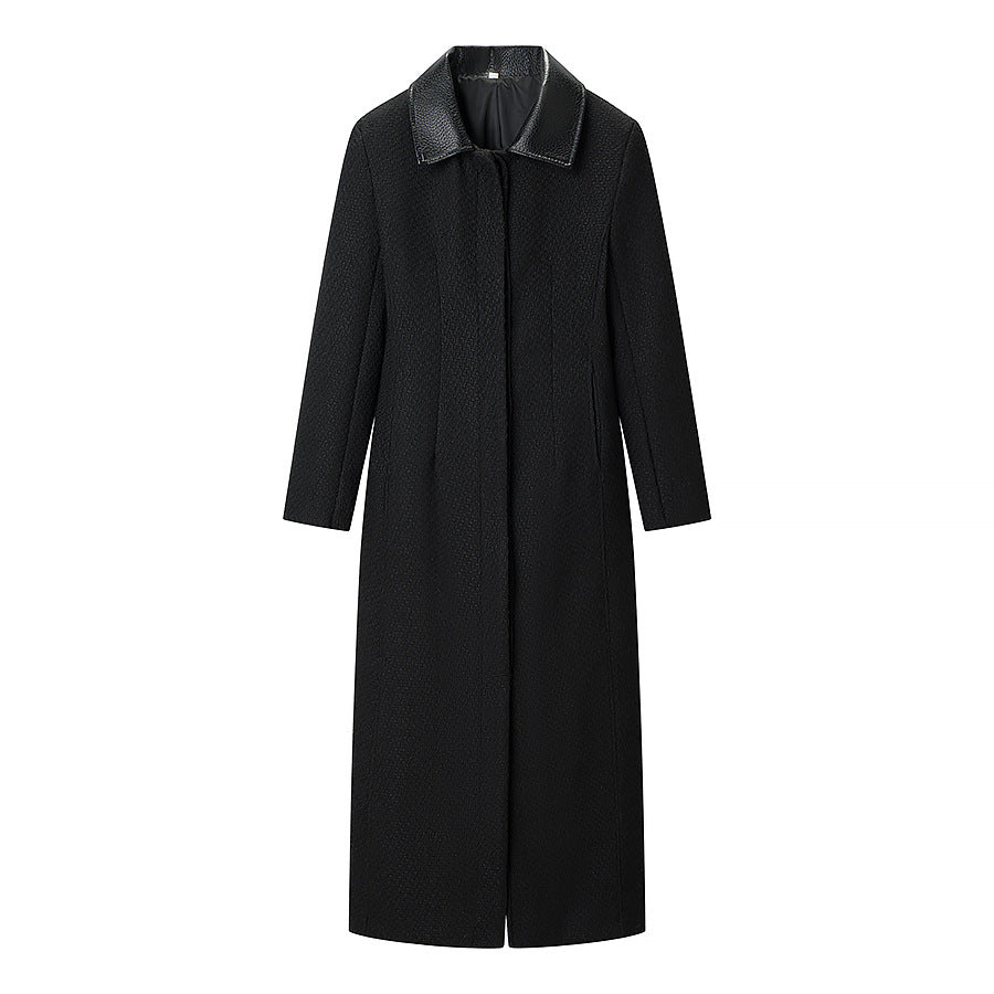 Ladies Tailored Long Coat with Contrasting Shirt Collar and Figure-Shaping Cut Fashion Glam