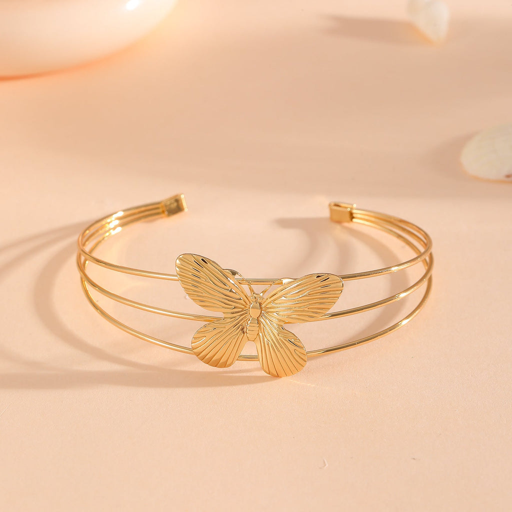 Women's bracelet with intricate bow design Fashion Glam