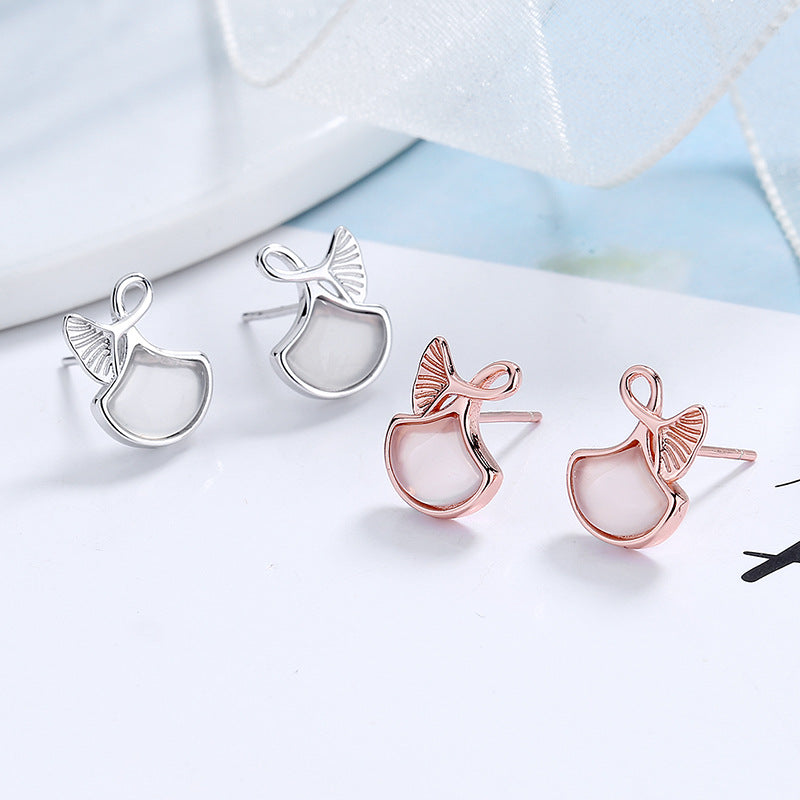 Women's earrings in elegant whale fin design Fashion Glam