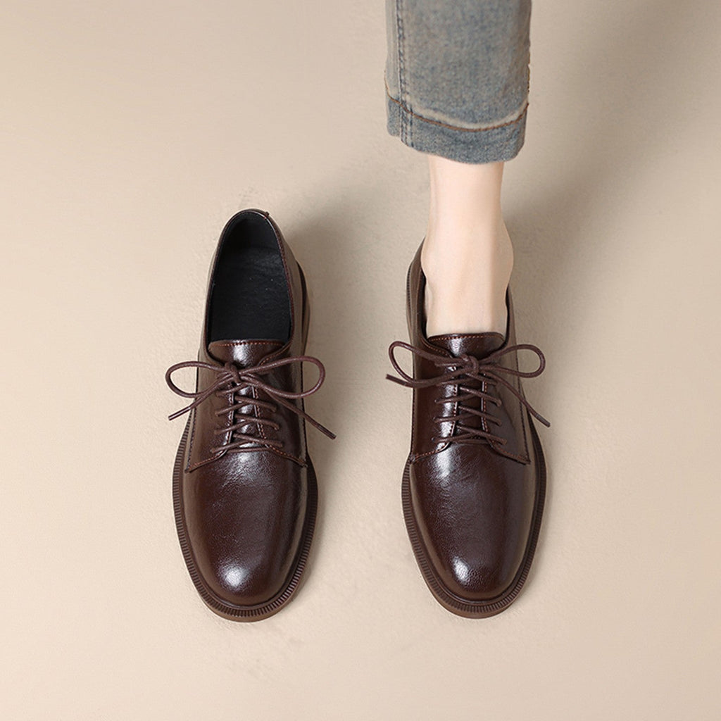 Women Classic Lace-up Shoes Made of Leather Fashion Glam