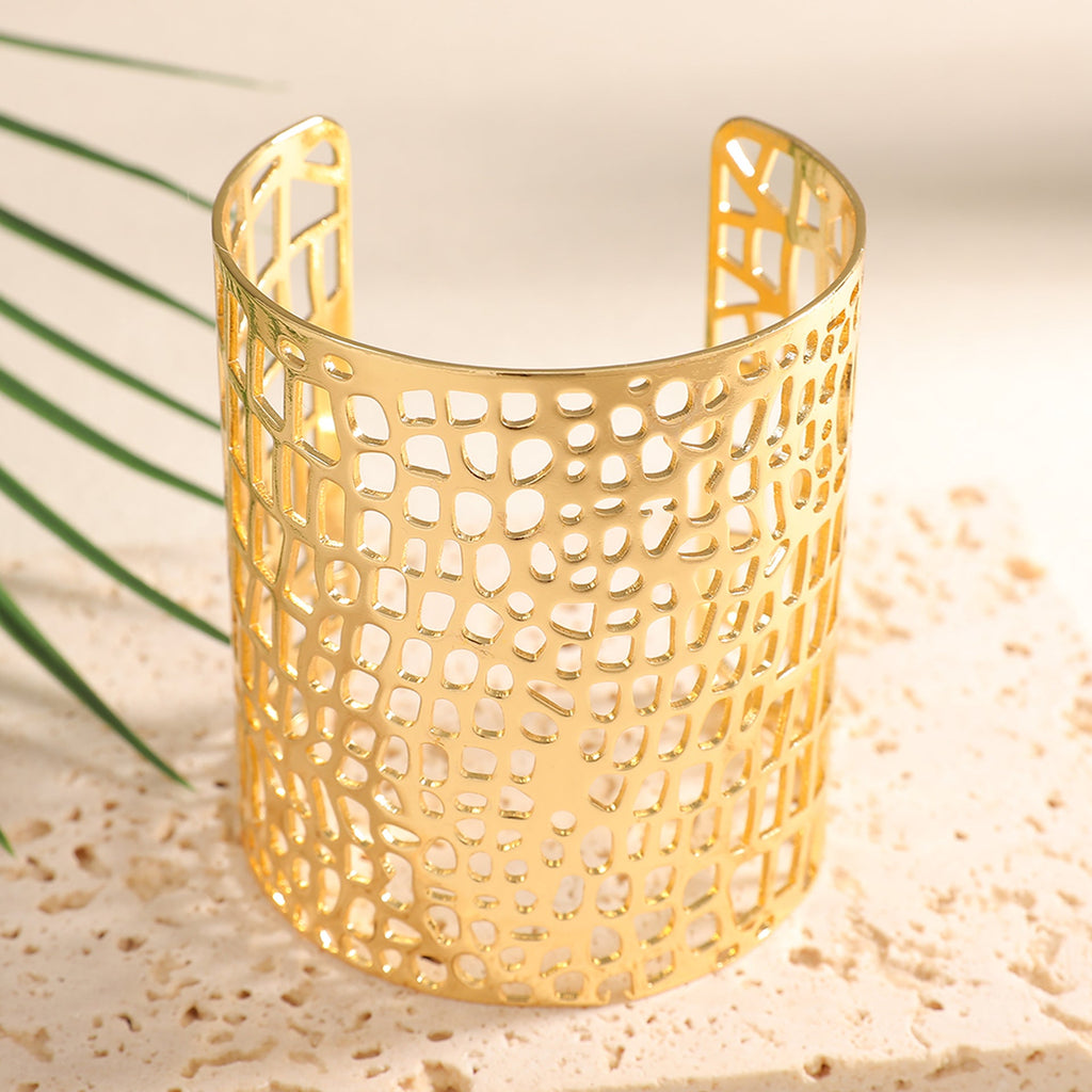 Ladies Open Bangle with Artistic Coral Pattern Fashion Glam