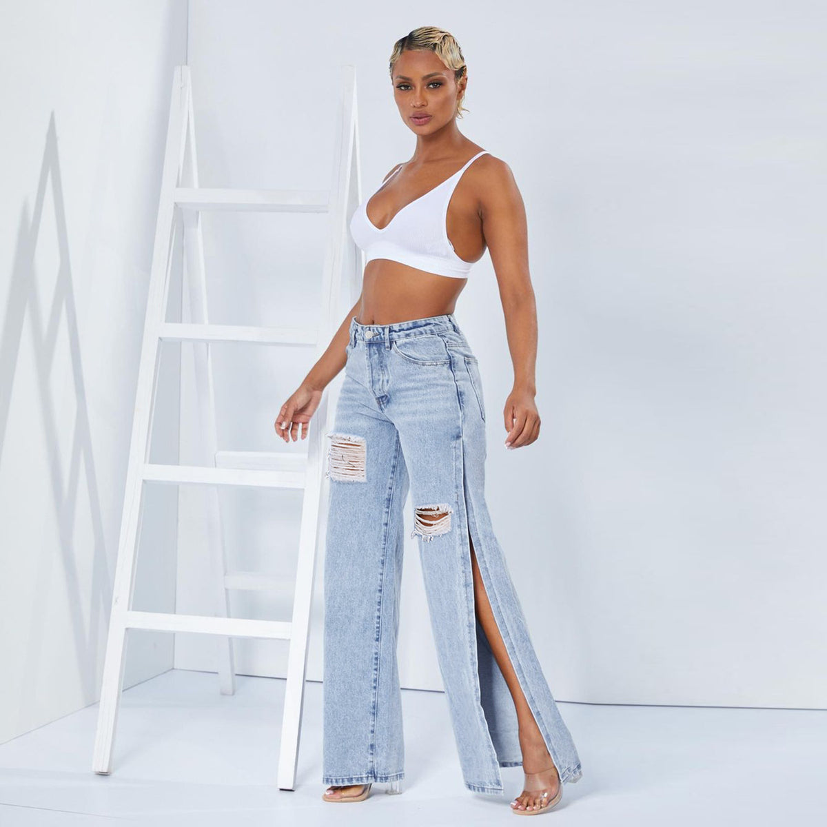 Women Wide High-Waist Denim Jeans with High Side Slits and Destroyed Details Fashion Glam