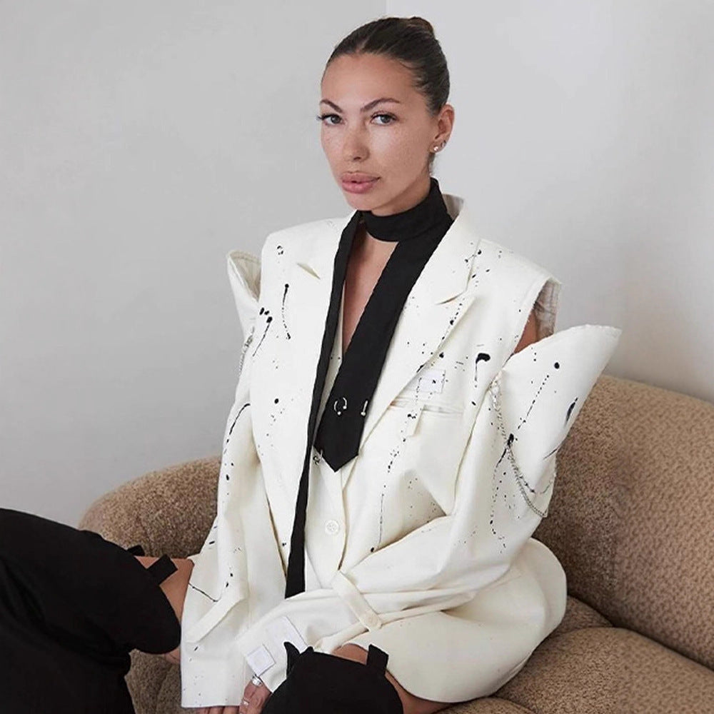 Women's Oversized Blazer with Cut-Out Shoulders and Color Splash Look Fashion Glam