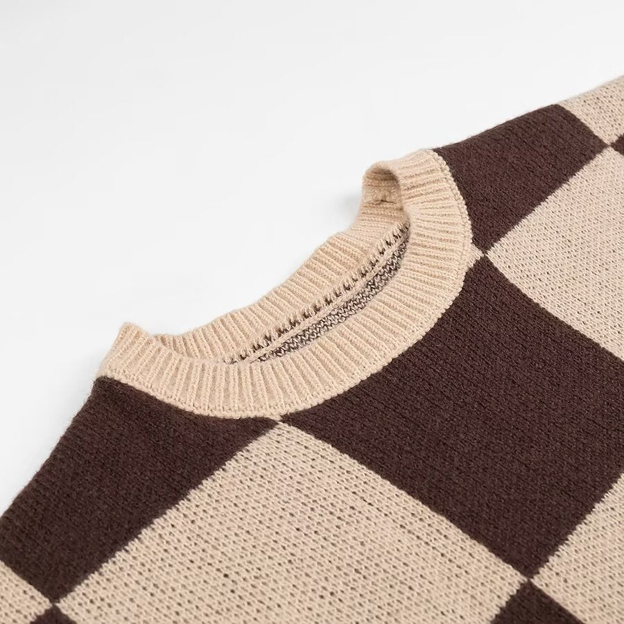 Women's Oversize Knitted Sweater with Distinctive Check Pattern and Ribbed Finishes Fashion Glam
