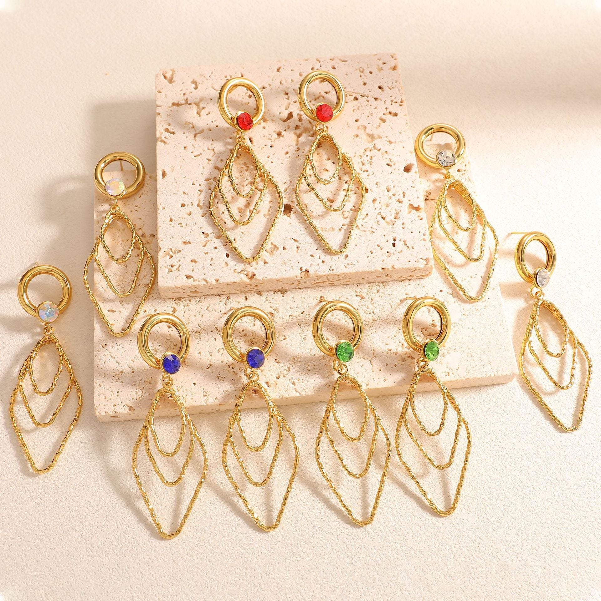 Women's earrings with elegant, shimmering design Fashion Glam