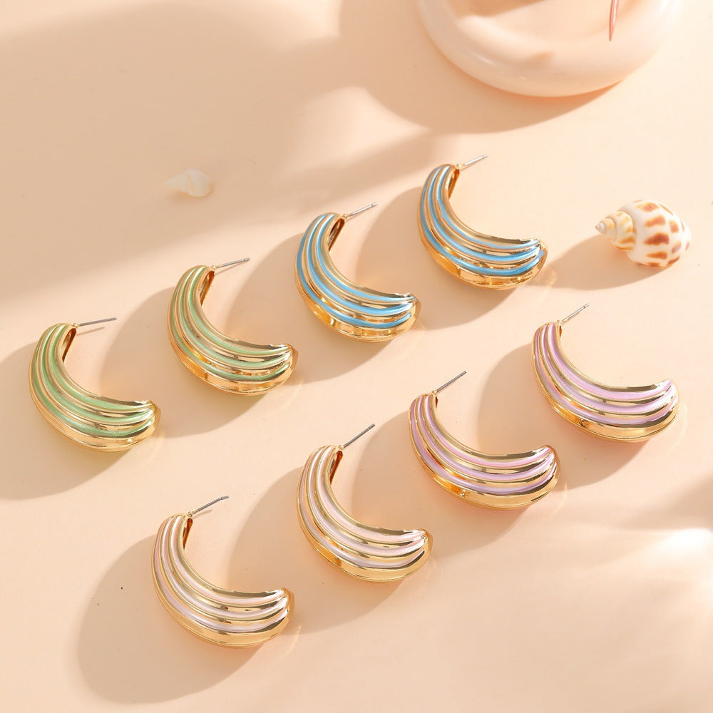 Women Hanging Earrings with Luxurious Gold and Pink Finish Fashion Glam
