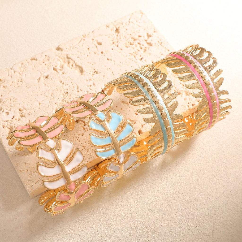 Women Open Bangle in Elegant Leaf Design Fashion Glam