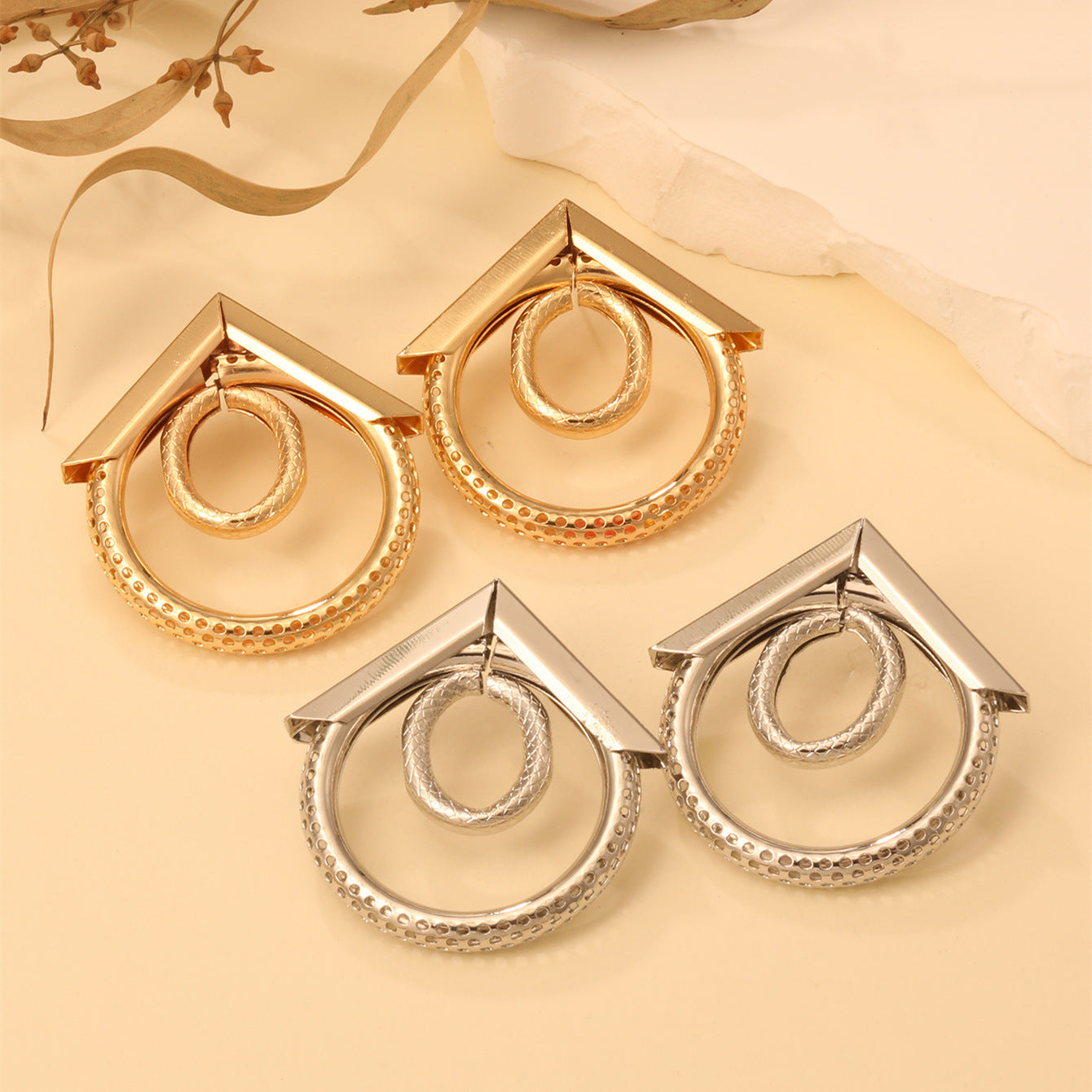 Women's Hanging Earrings with Elegant, Curved Ring Design Fashion Glam