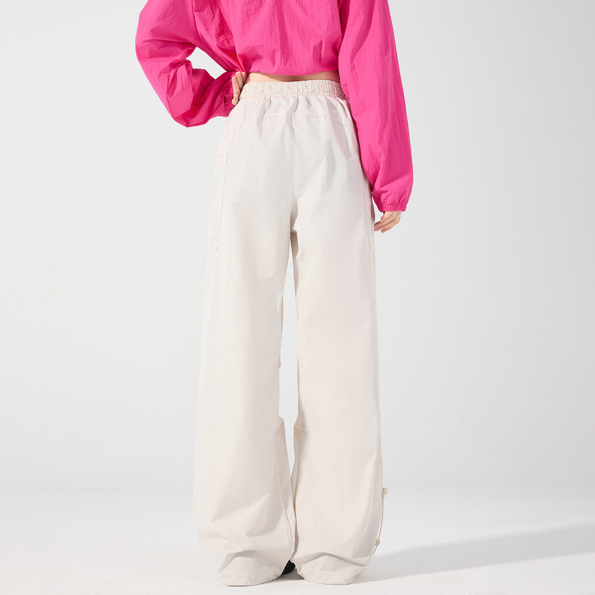 Women's Wide Technical Cargo Pants with Drawstring Waistband, Adjustable Hem, and Multifunctional Pockets Fashion Glam