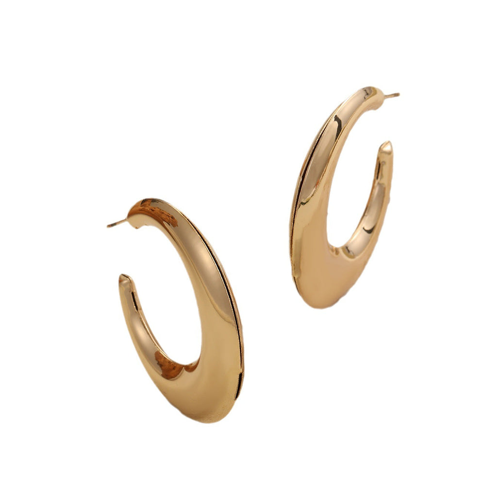 Women's Hanging Earrings in Modern Crescent Design Fashion Glam