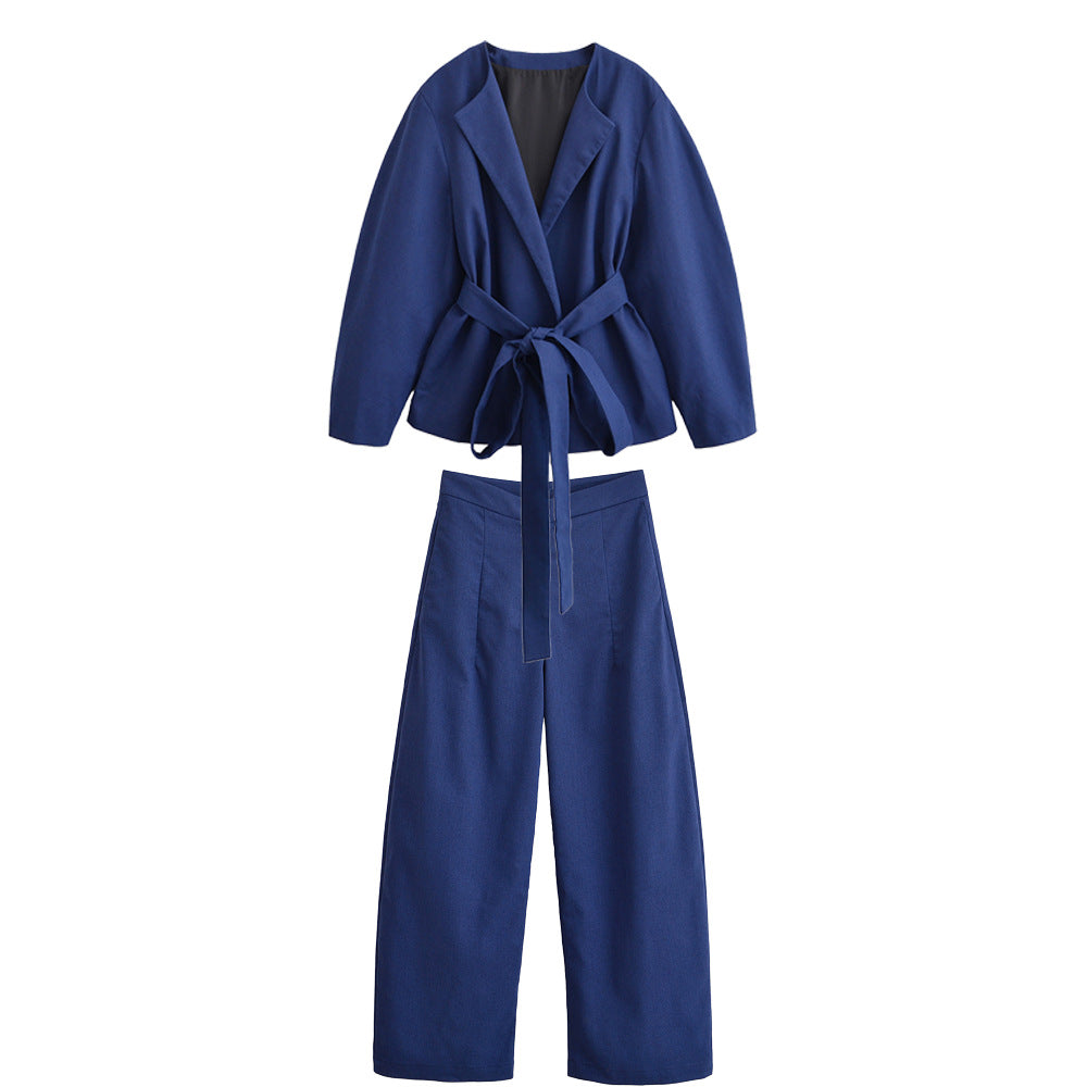 Women's short blazer in kimono style with tie belt and boxy silhouette Fashion Glam