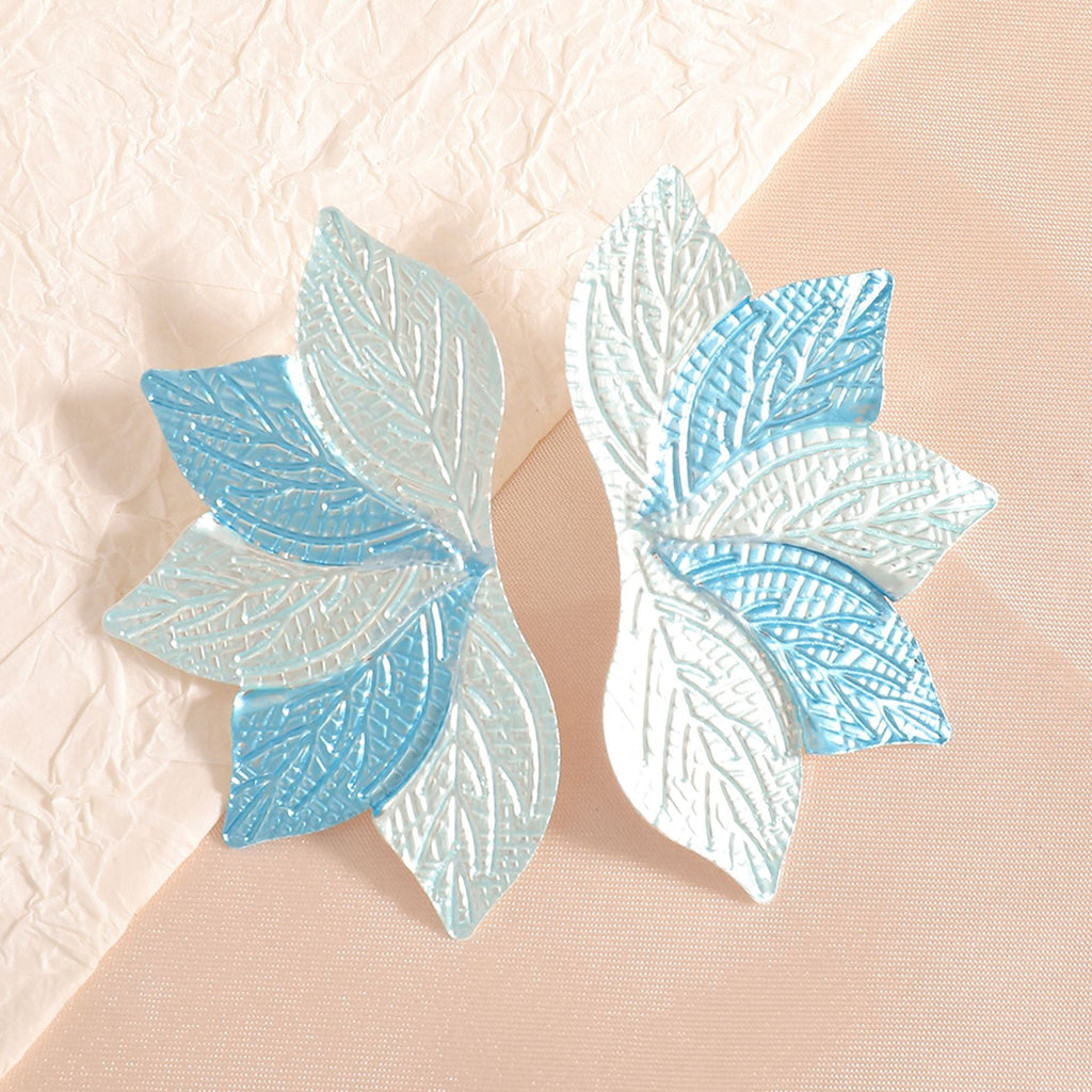 Women’s hair accessory with elaborate leaf design Fashion Glam