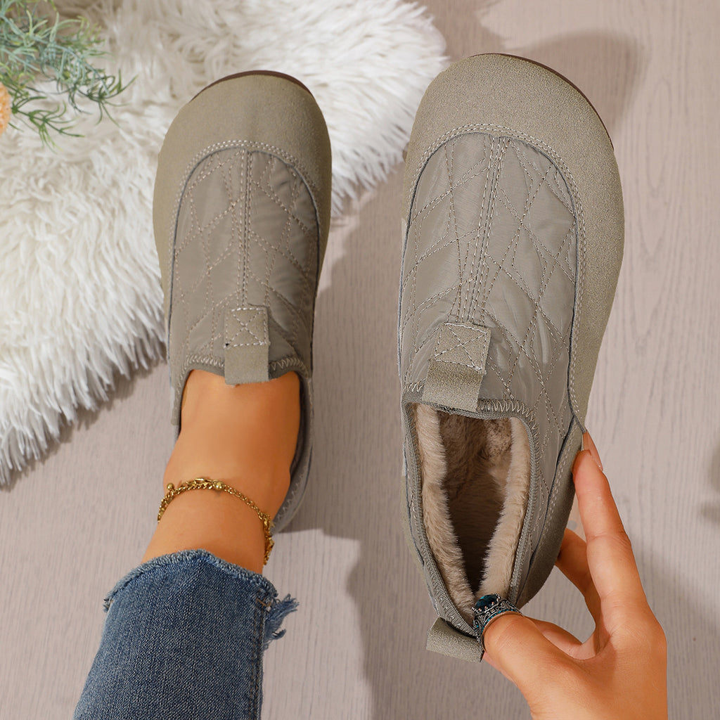 Women's Padded Quilted Slip-On Leisure Shoes with Non-Slip Profiling Sole Fashion Glam