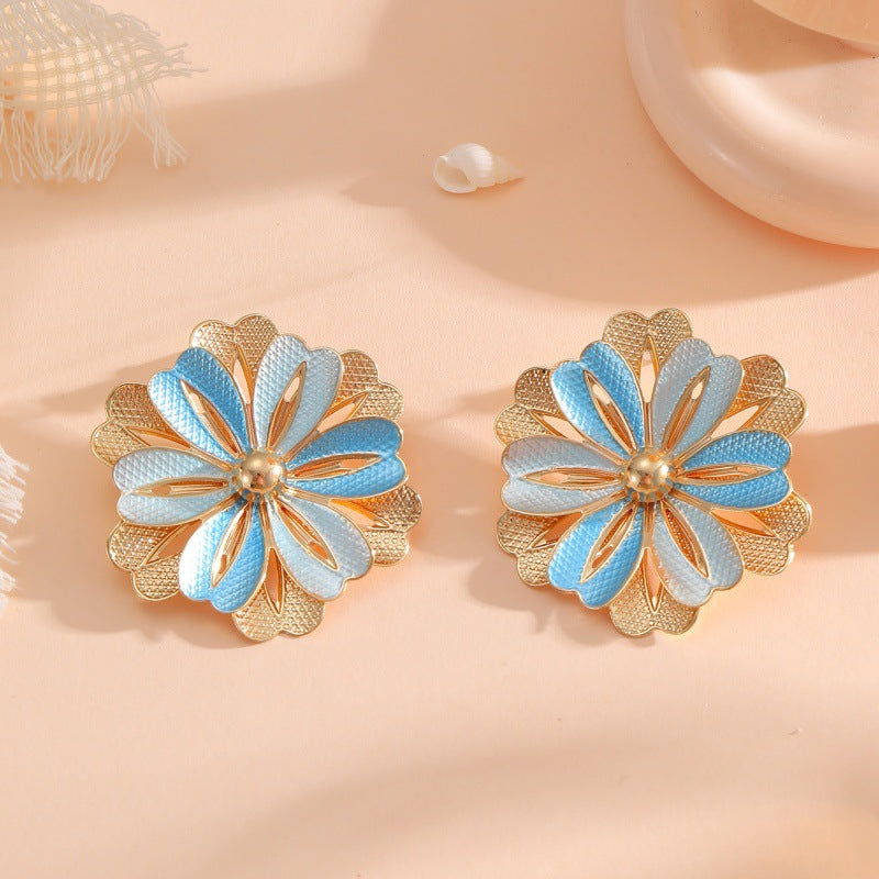 Ladies Hair Clips with Artistic Flower Design Fashion Glam