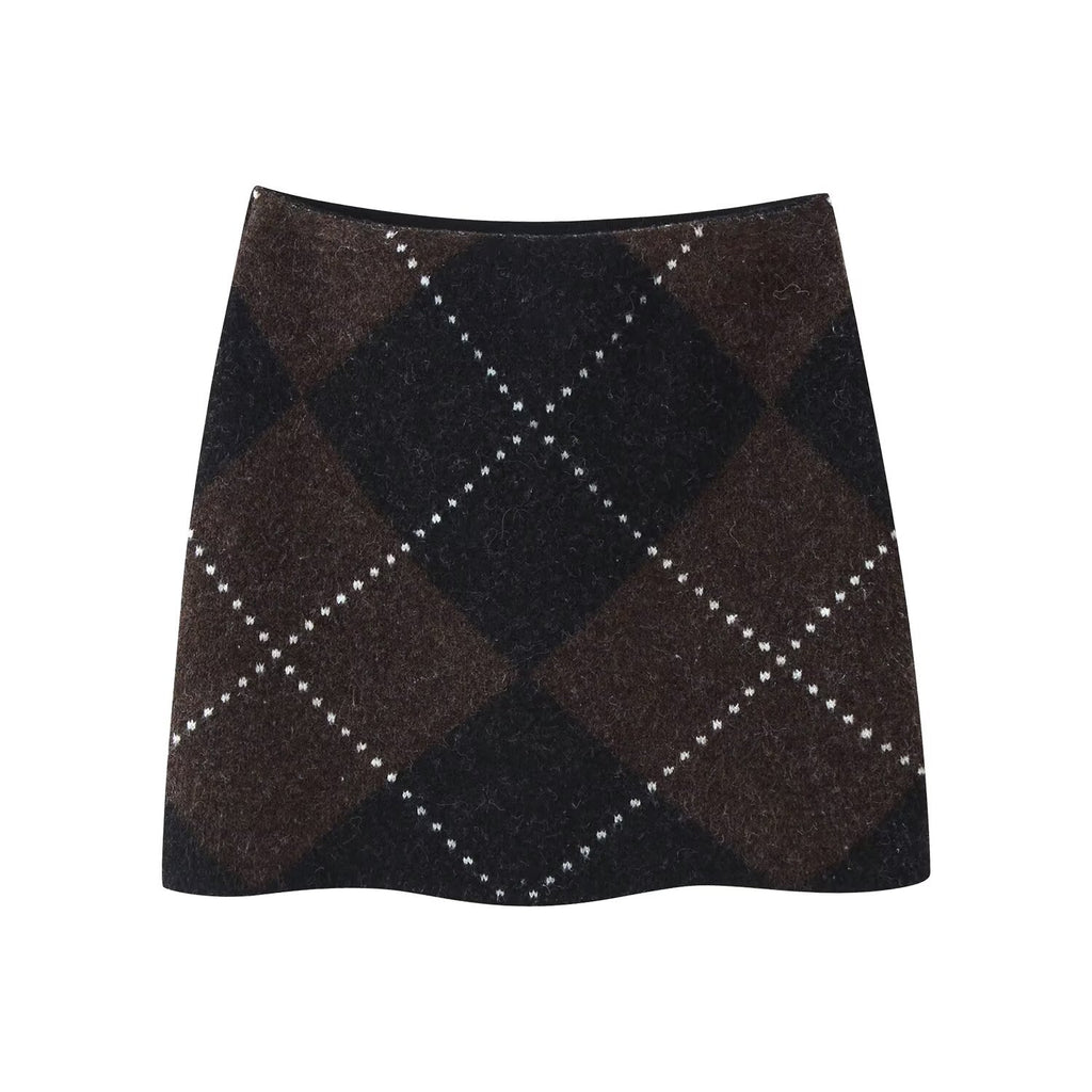 Women's Knit Set made of Turtle Neck Poncho and Mini Skirt with Argyle Pattern Fashion Glam