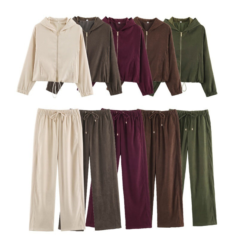 Women's short jacket in velour look with hood, full-length zipper and drawstring hem Fashion Glam