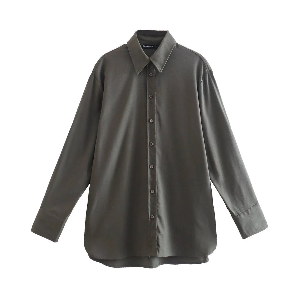 Women's Oversize Shirt Blouse with Extended Back, Boxy Cut and Continuous Button Placket Fashion Glam