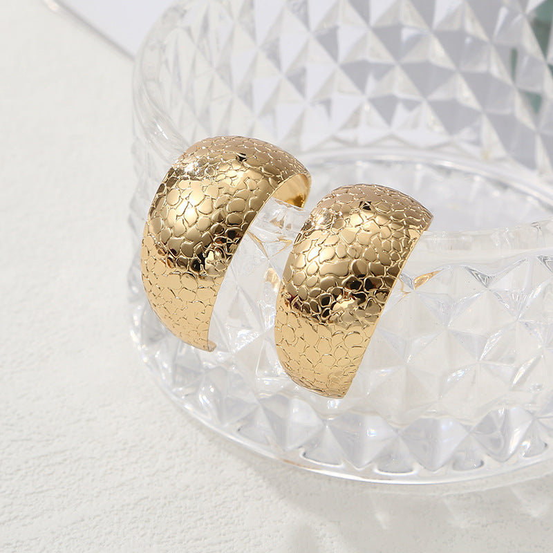 Women High-Quality Bracelets with Artistic Pattern Fashion Glam