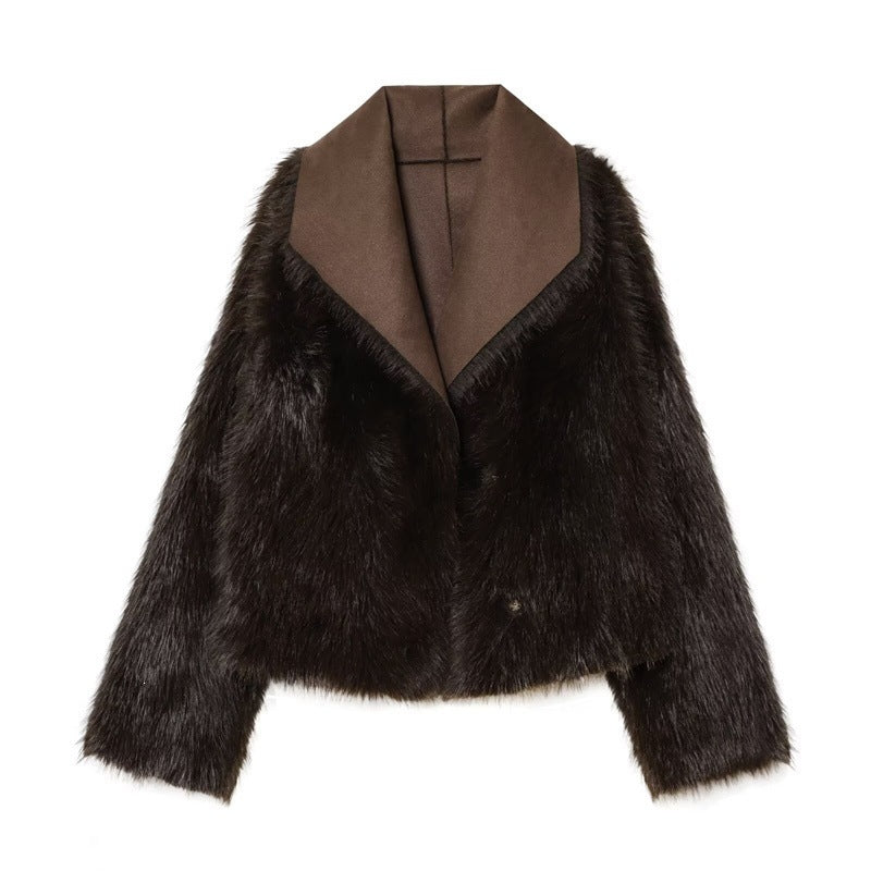 Women’s short jacket in lambskin look with voluminous fur collar and shortened sleeves Fashion Glam