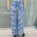 Women's wide palazzo pants with elastic drawstring waistband and floral lace look Fashion Glam