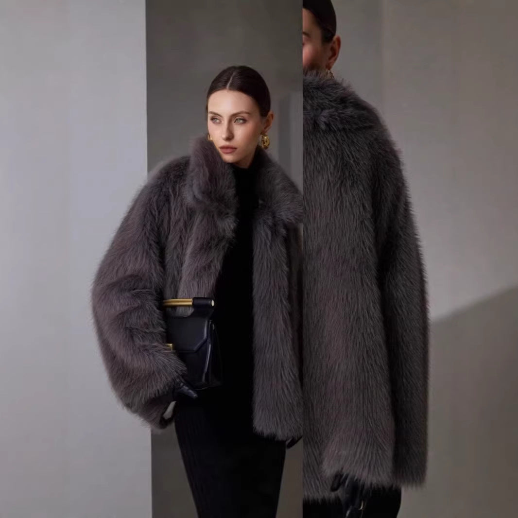 Ladies Boxy Short Faux Fur Coat with Extra Voluminous Shawl Collar Fashion Glam