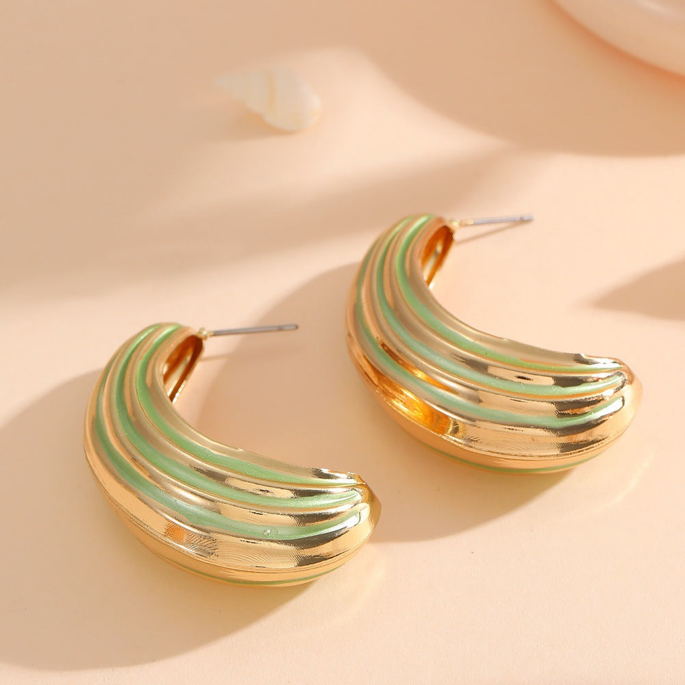 Women Hanging Earrings with Luxurious Gold and Pink Finish Fashion Glam