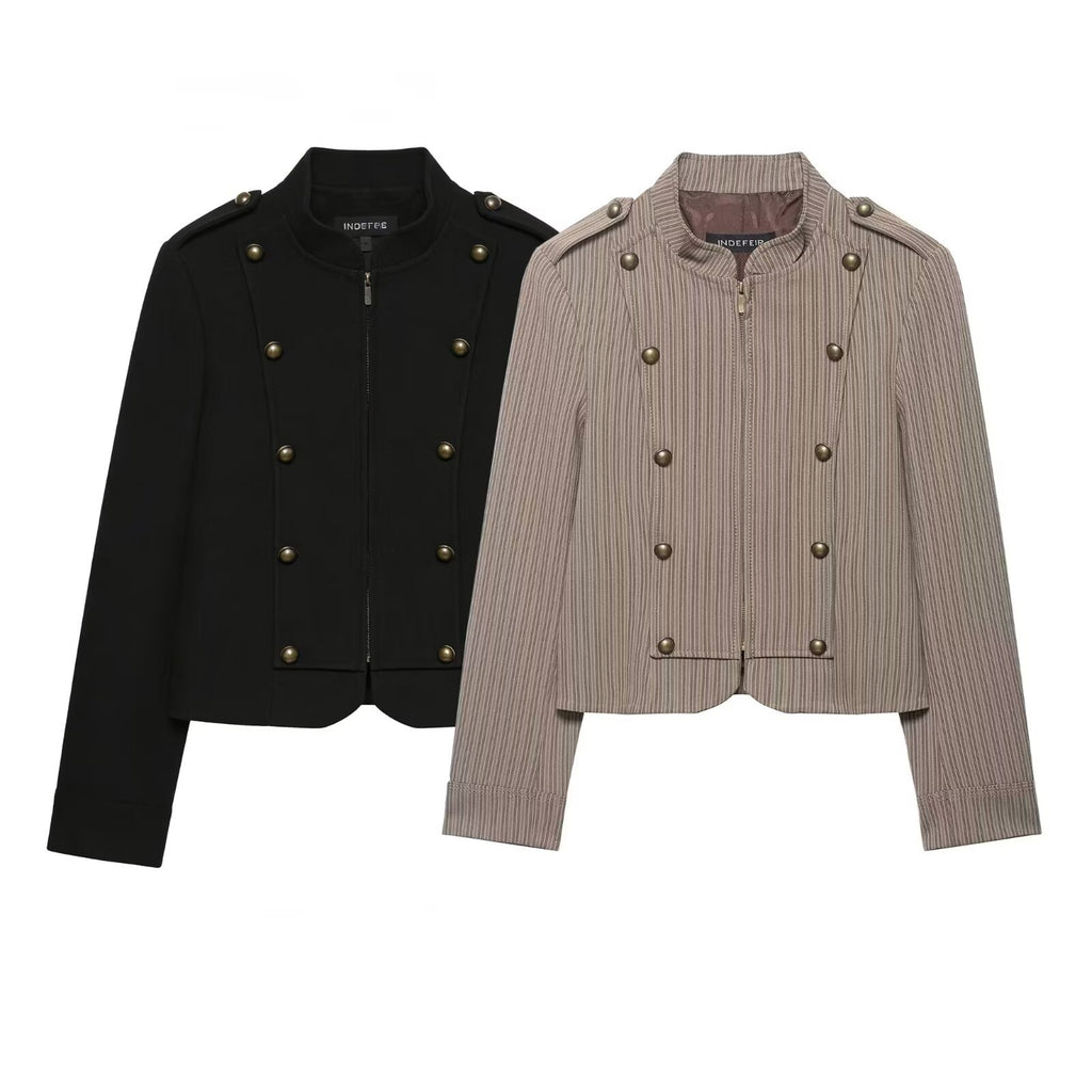 Women's short blazer in military style with stand-up collar and decorative buttons Fashion Glam