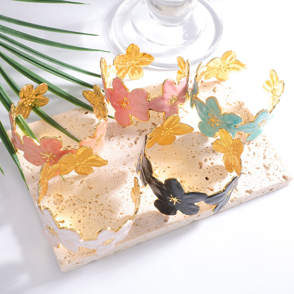 Ladies' bangle with floral motifs Fashion Glam